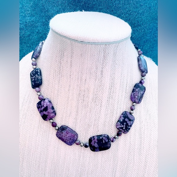 Chariote gemstone necklace - Picture 1 of 7